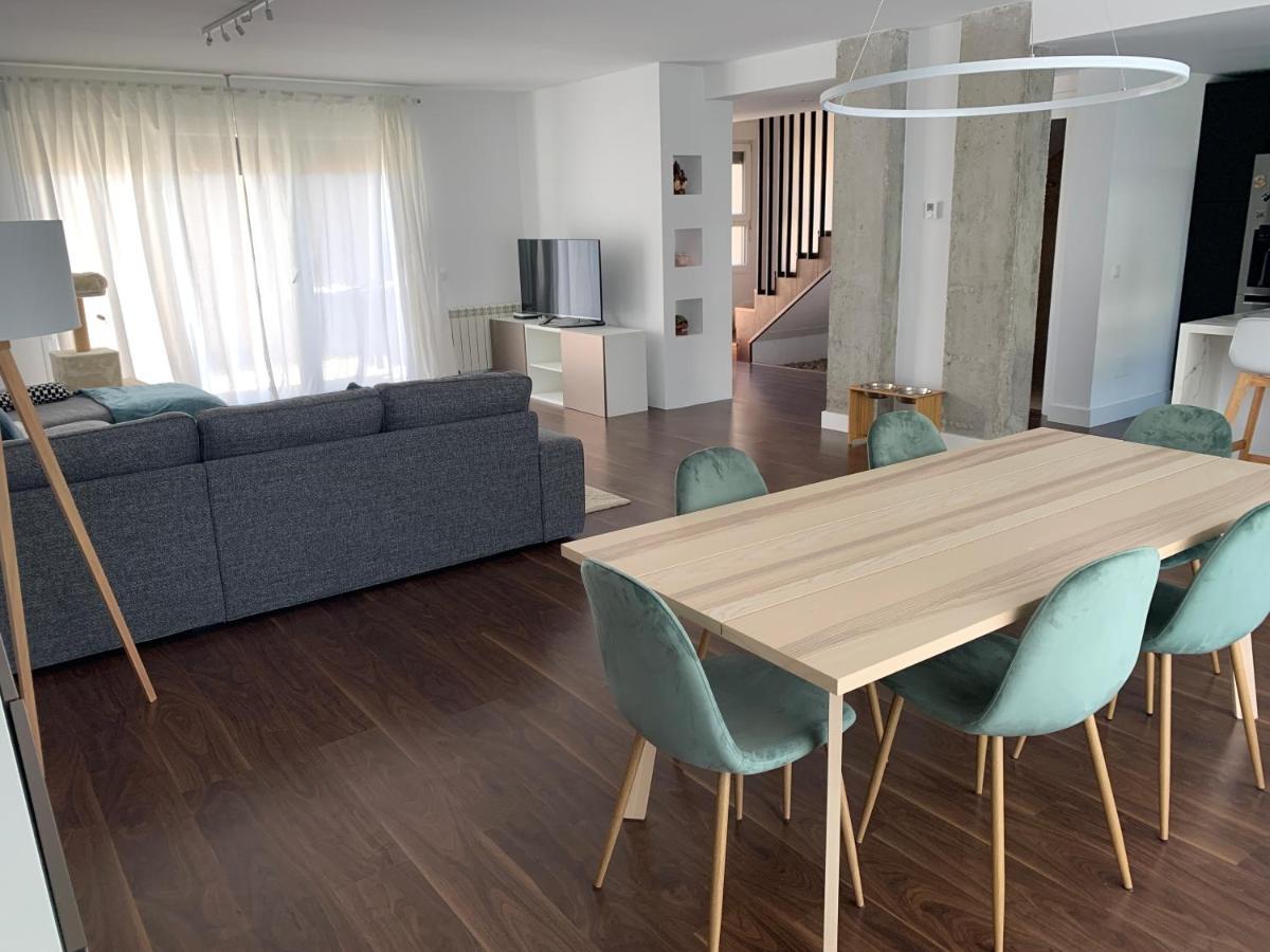Chalet Con Piscina Privada A 25 Min De Madrid Arroyomolinos Bagian luar foto