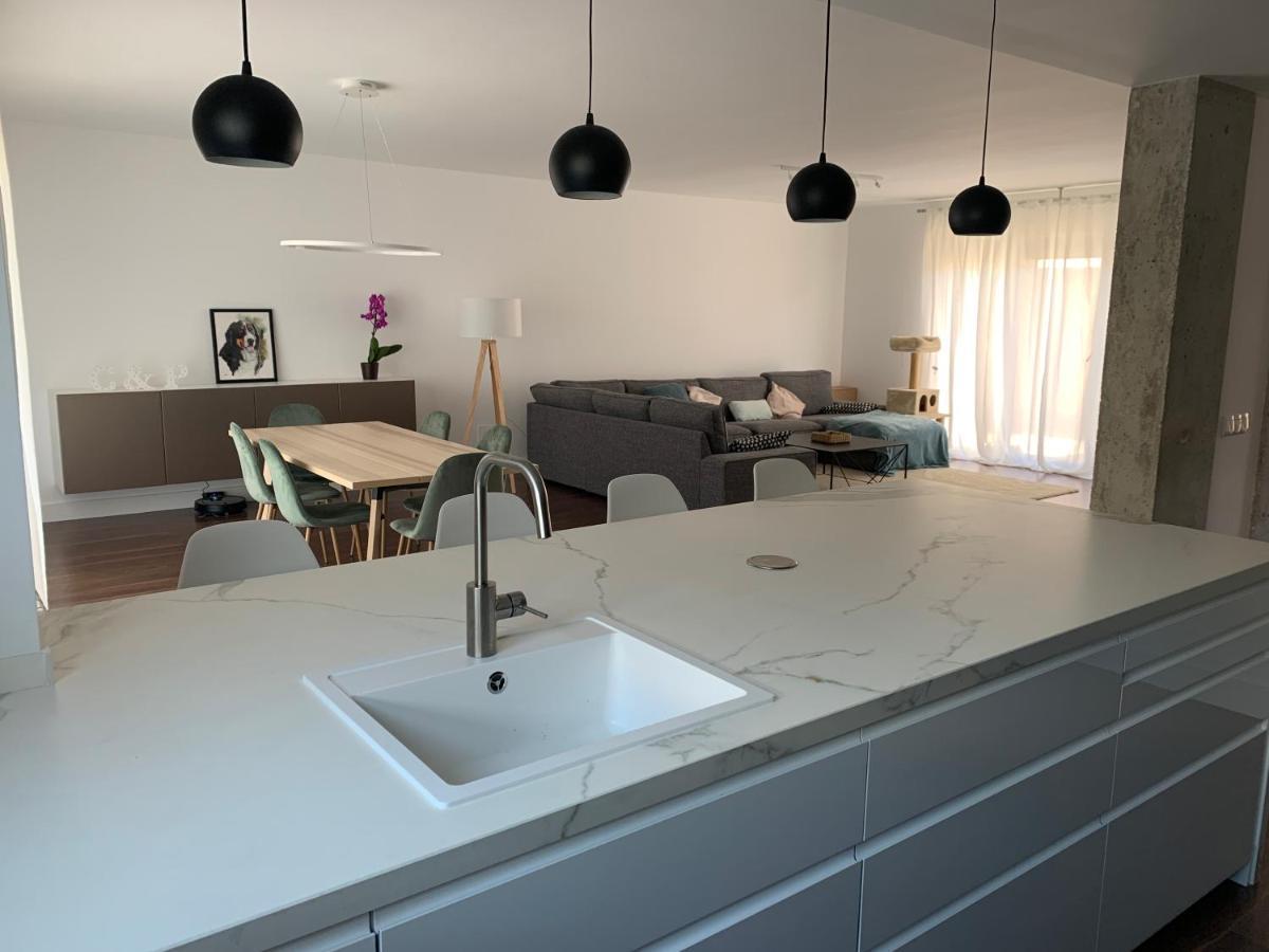 Chalet Con Piscina Privada A 25 Min De Madrid Arroyomolinos Bagian luar foto