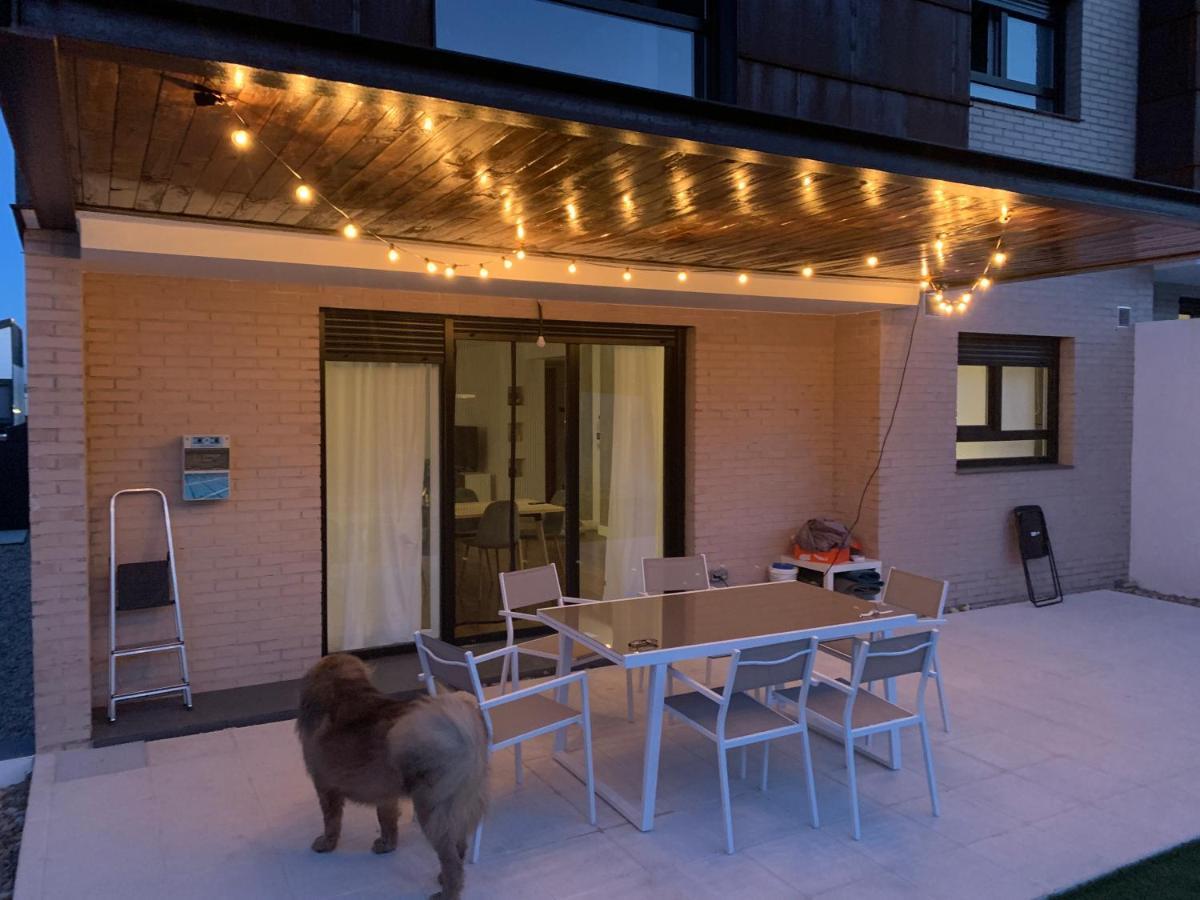 Chalet Con Piscina Privada A 25 Min De Madrid Arroyomolinos Bagian luar foto