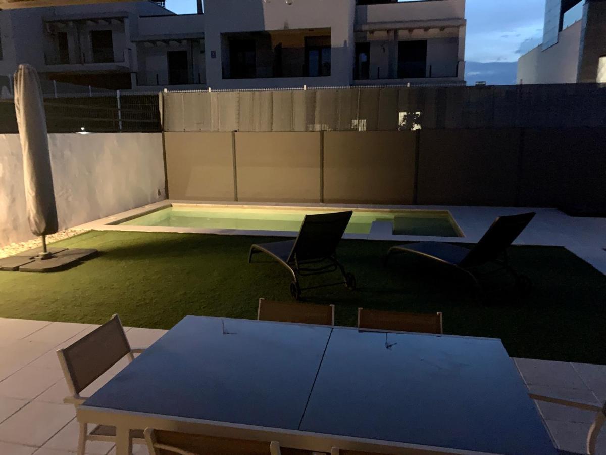 Chalet Con Piscina Privada A 25 Min De Madrid Arroyomolinos Bagian luar foto